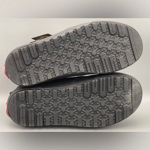 Vans Sk8 Hi Mte 2 Black/Black 3M Primaloft Hydroguard Boots Men’s 8 & 9 NEW - Picture 10 of 12